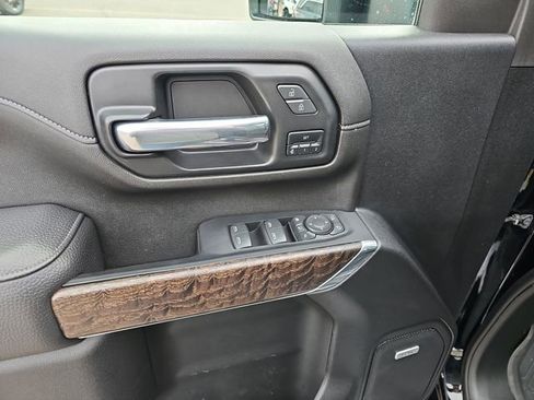 Used 2023 GMC Sierra 2500 Denali w/ Denali Ultimate Package AWD/4WD image 22
