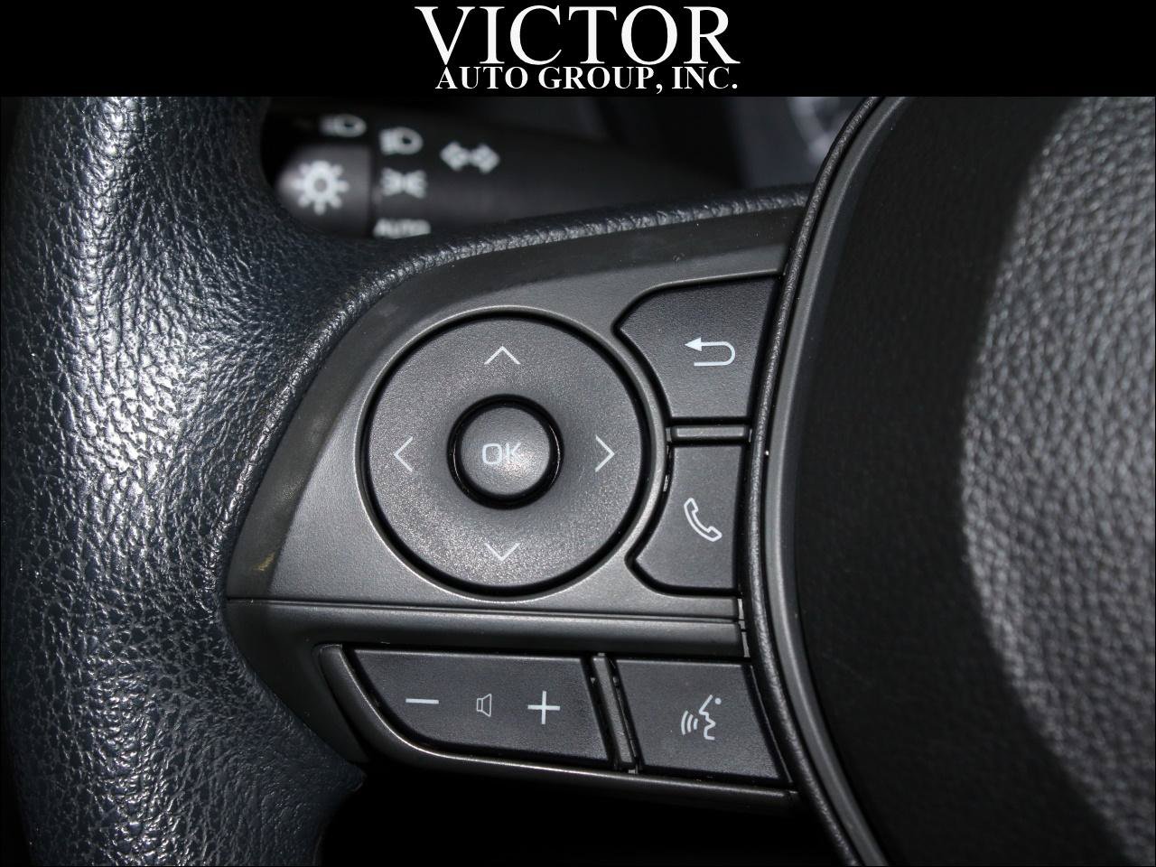 Used 2021 Toyota Corolla LE FWD image 19