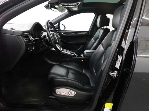 Used 2019 Porsche Macan AWD/4WD image 14