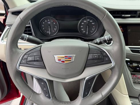 Used 2023 Cadillac XT5 Premium Luxury w/ Technology Package AWD/4WD image 16