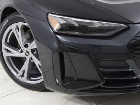 Used 2023 Audi e-tron GT Premium Plus image 19