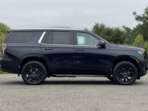Used 2023 Chevrolet Tahoe LT w/ LT Signature Package RWD image 3