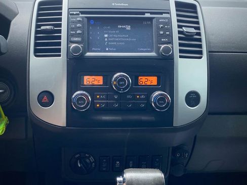 Used 2018 Nissan Frontier PRO-4X AWD/4WD image 5