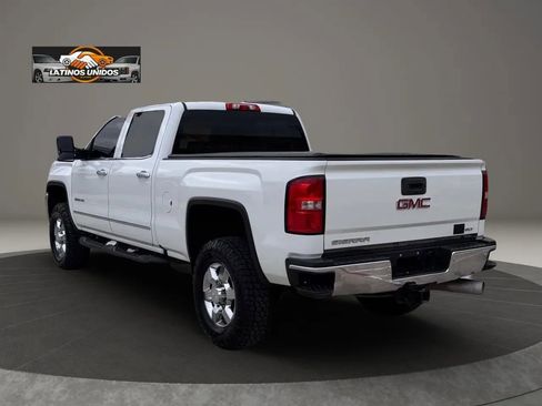 Used 2018 GMC Sierra 2500 SLT w/ Duramax Plus Package image 4