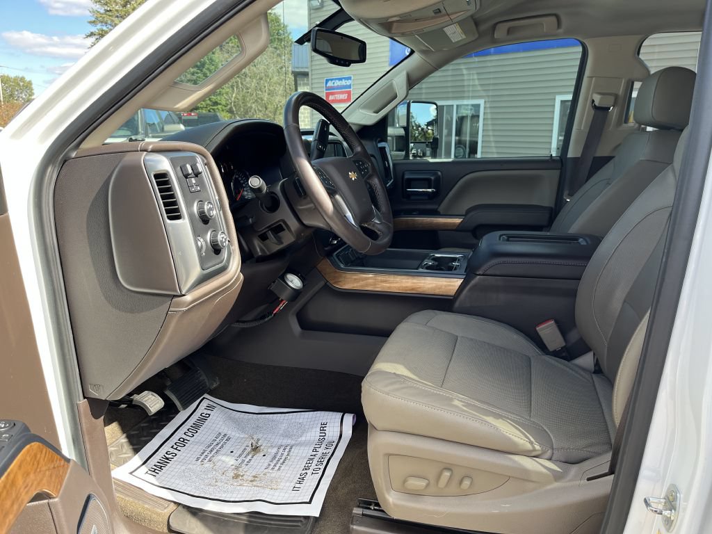 Used 2017 Chevrolet Silverado 2500 LTZ w/ Duramax Plus Package AWD/4WD image 24