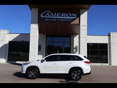 Used 2019 Toyota Highlander LE
