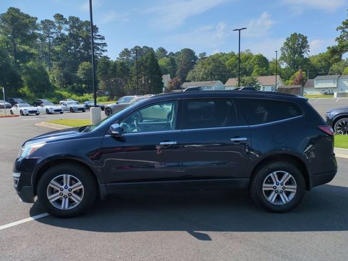 Used 2015 Chevrolet Traverse LT FWD image 7