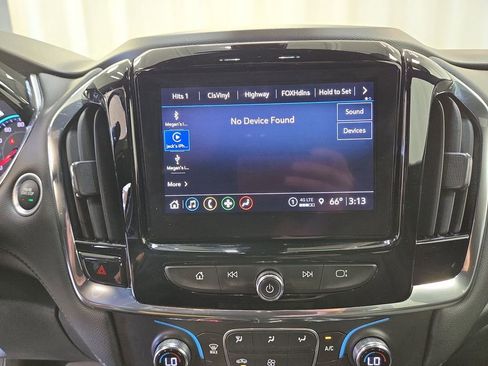 Certified 2023 Chevrolet Traverse LT FWD image 13