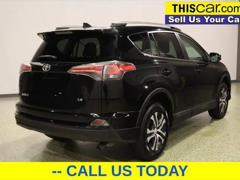 Used 2017 Toyota RAV4 LE image 7
