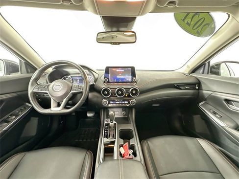 Used 2021 Nissan Sentra SR w/ SR Premium Package image 3