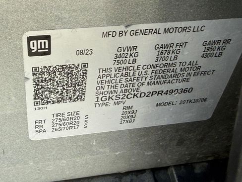 Used 2023 GMC Yukon AT4 w/ LPO, Floor Liner Package image 25