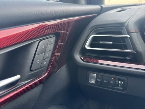 Used 2024 Chevrolet Traverse RS w/ LPO, Floor Liner Package image 21