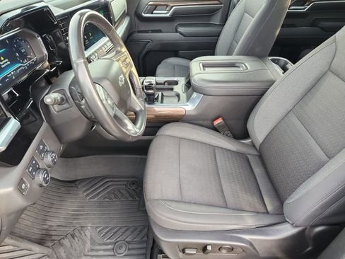 Used 2022 Chevrolet Silverado 1500 LT Trail Boss w/ Protection Package AWD/4WD image 16