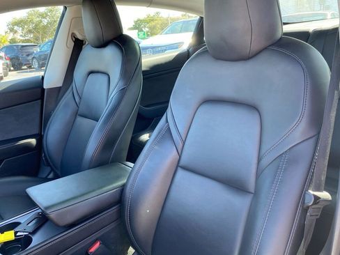 Used 2023 Tesla Model 3 Standard Range image 30