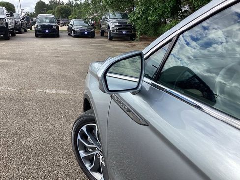 Used 2022 Lincoln Nautilus Reserve w/ Equipment Group 201A image 21