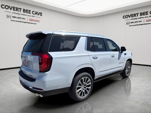 New 2026 GMC Yukon Denali w/ Sun & Power Step Package image 9