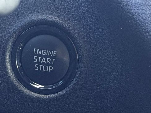 Used 2025 Toyota Tundra SR5 AWD/4WD image 19