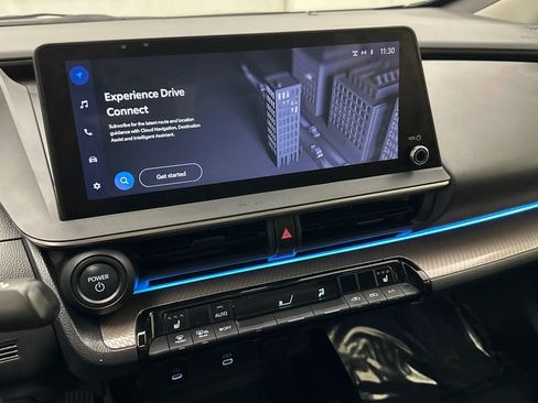 Used 2023 Toyota Prius XLE AWD/4WD image 13