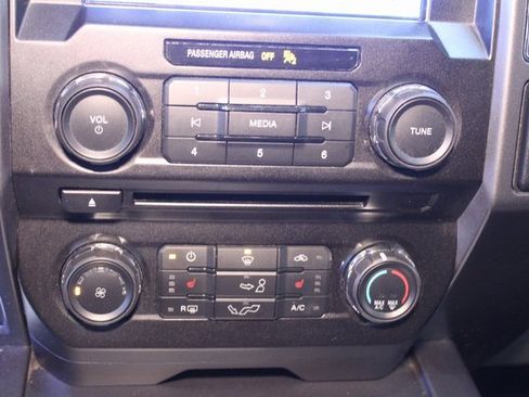 Used 2018 Ford F150 XLT w/ Equipment Group 302A Luxury image 24