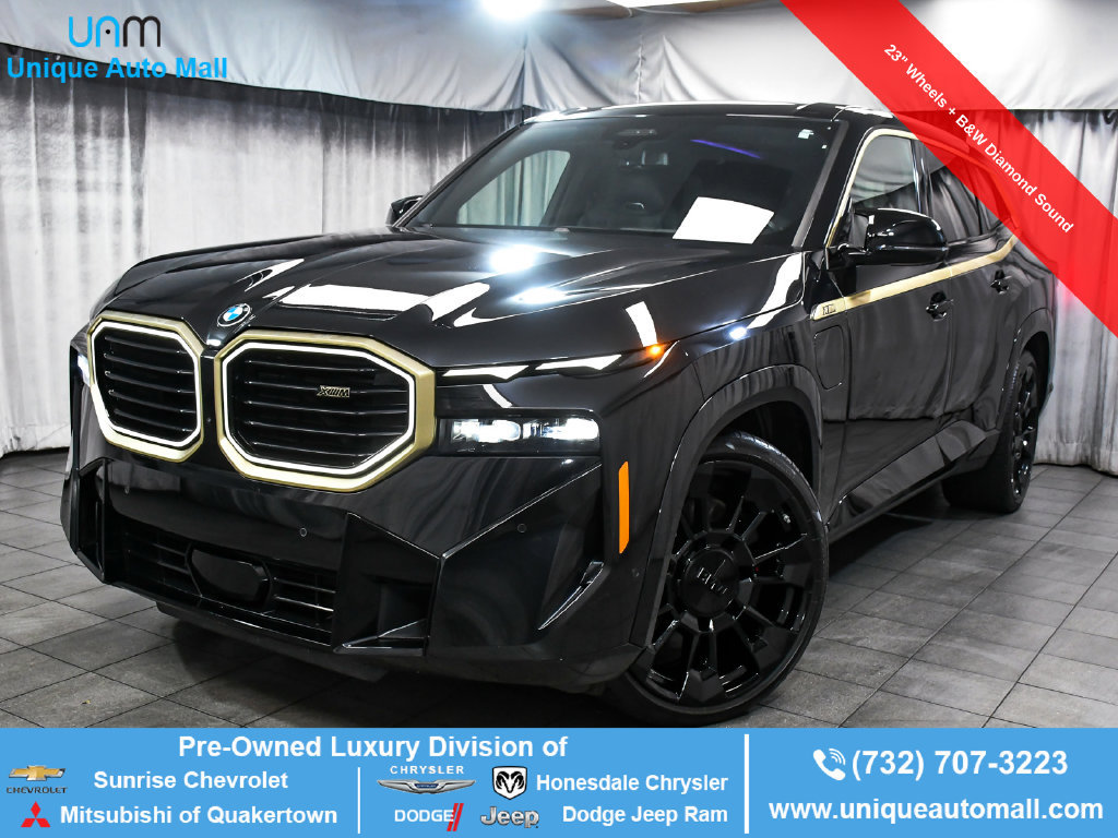 Used 2023 BMW XM AWD/4WD image 1