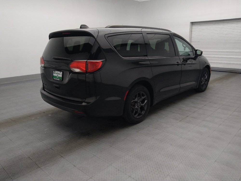 Used 2019 Chrysler Pacifica Touring-L w/ Advanced Safetytec Group FWD image 10