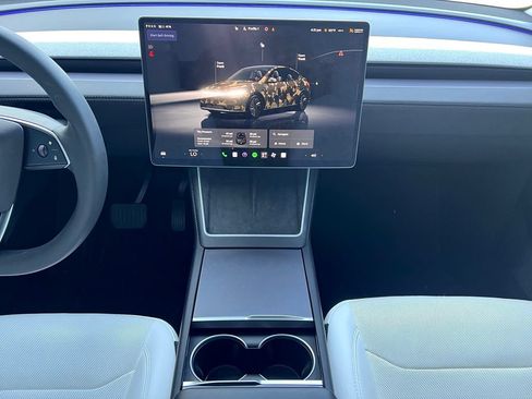 Used 2026 Tesla Model Y 2WD image 19