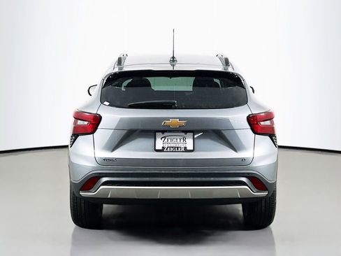 New 2026 Chevrolet Trax LT w/ Driver Confidence Package image 6