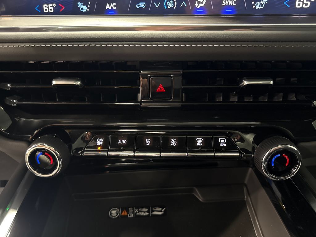 New 2026 Chevrolet Tahoe Z71 w/ Sun And Tow Package AWD/4WD image 19