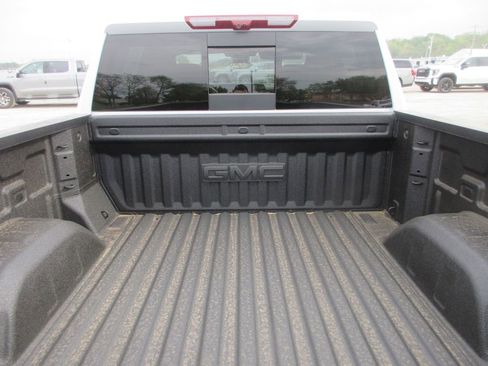New 2026 GMC Sierra 1500 Denali w/ Denali Reserve Package AWD/4WD image 6