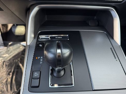 Used 2024 MAZDA CX-90 Plug-In Hybrid w/ Premium Pkg AWD/4WD image 19