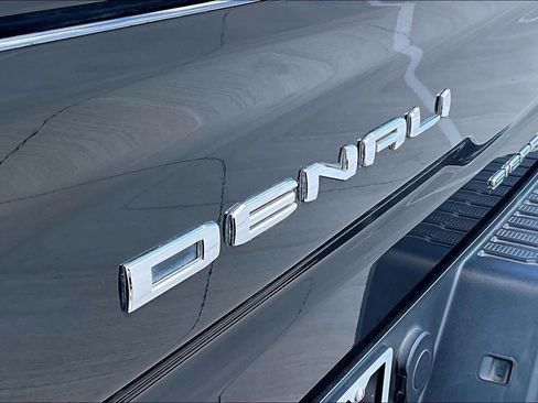 Used 2021 GMC Sierra 2500 Denali w/ Denali Ultimate Package AWD/4WD image 28