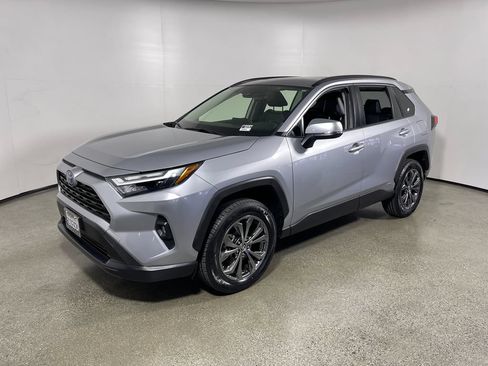 Certified 2023 Toyota RAV4 XLE Premium AWD/4WD image 7