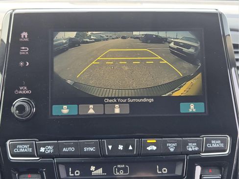 Used 2019 Honda Odyssey EX image 16