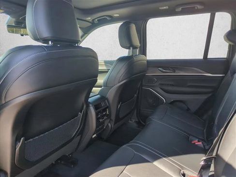 New 2026 Jeep Grand Cherokee Limited Reserve image 14