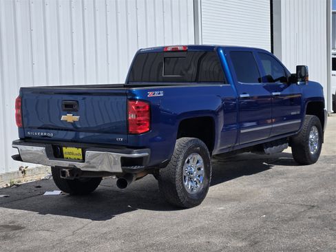 Used 2017 Chevrolet Silverado 2500 LTZ w/ Duramax Plus Package image 5
