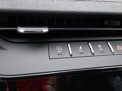 New 2026 Jeep Grand Cherokee Altitude AWD/4WD image 23