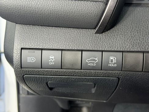 Used 2020 Toyota Camry XSE image 16