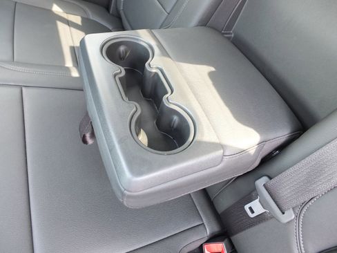 Used 2021 Chevrolet Silverado 1500 LT Trail Boss w/ Convenience Package II AWD/4WD image 17