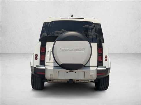 Used 2024 Land Rover Defender 110 S AWD/4WD image 7