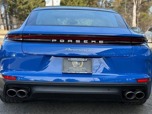 Used 2025 Porsche Panamera 4 image 4