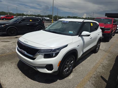 Used 2022 Kia Seltos S AWD/4WD image 8