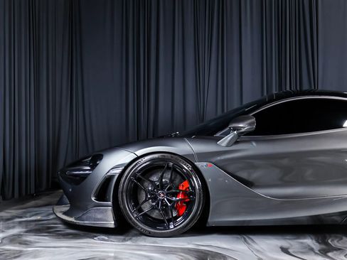 Used 2018 McLaren 720S Luxury RWD image 13