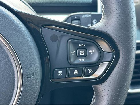Used 2023 VinFast VF 8 Plus AWD/4WD image 22