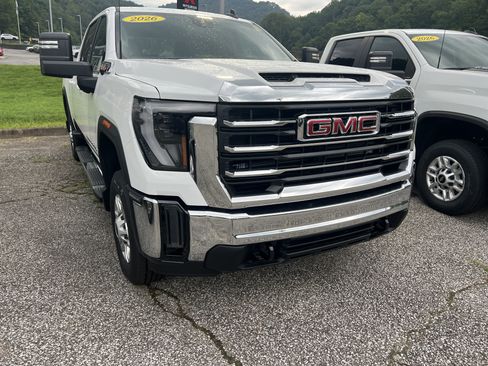 New 2026 GMC Sierra 2500 SLE w/ LPO, GMC Protection Package AWD/4WD image 1