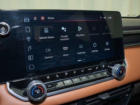 Used 2024 GMC Canyon AT4 w/ AT4 Premium Package image 13