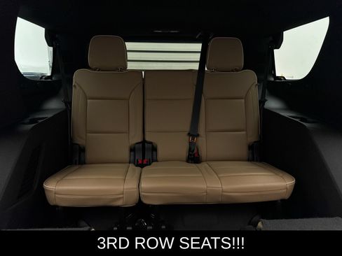 Used 2023 Chevrolet Tahoe Premier AWD/4WD image 13