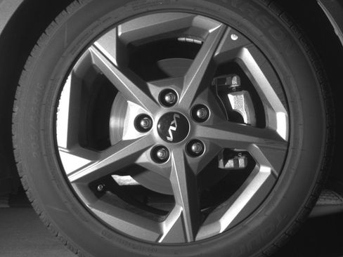 Used 2025 Kia K4 LXS image 13