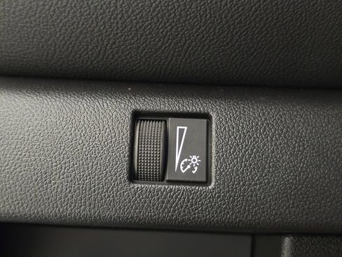 New 2025 Chevrolet Colorado LT w/ LT Convenience Package image 4