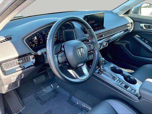 Used 2023 Honda Civic Touring image 17