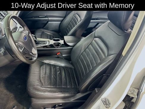 Used 2013 Ford Fusion SE FWD image 16
